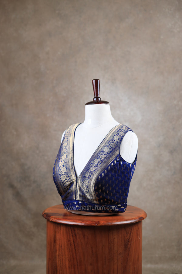 Kundhavai - Navy Blue Blouse (Attachable Sleeves)