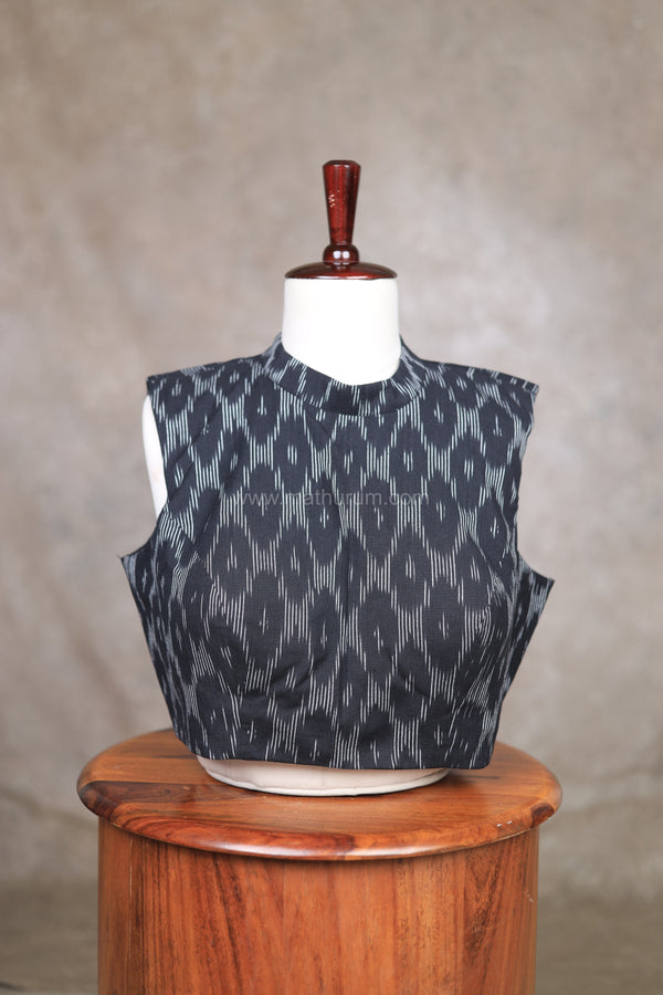 Tara- Black Blouse (Attachable Sleeves)