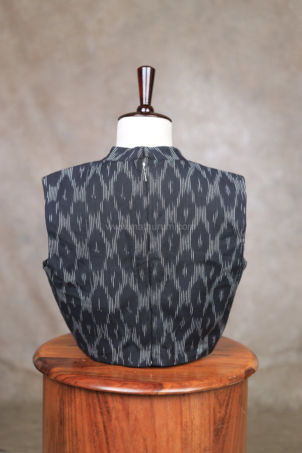 Tara- Black Blouse (Attachable Sleeves)