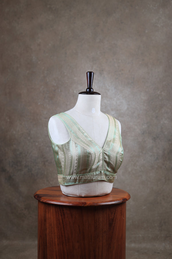 Megalai- Pastel Green Blouse (Attachable Sleeves)