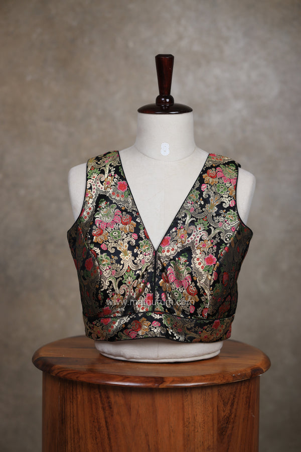 Veena- Black Blouse (Attachable Sleeves)