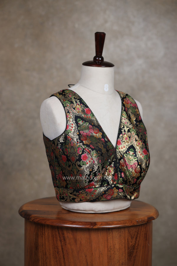 Veena- Black Blouse (Attachable Sleeves)