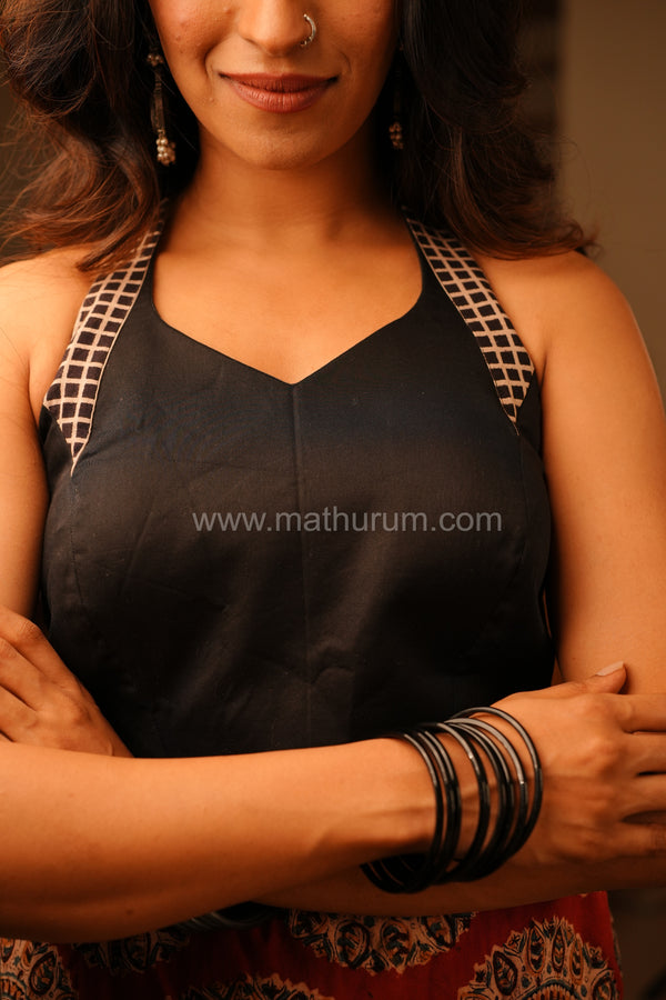 Zippie- Black Blouse