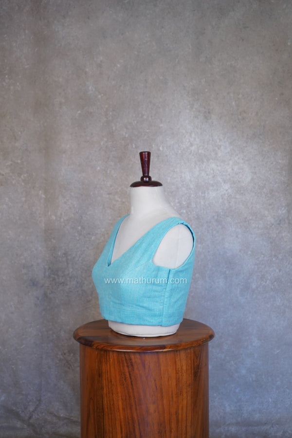 Arya- Sky Blue Blouse (Attachable Sleeves)