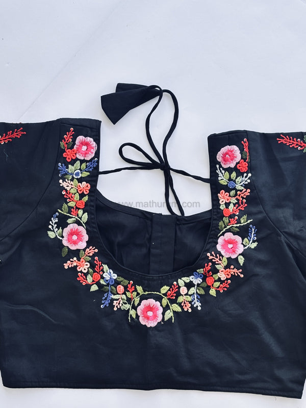Little Garden - Black Embroidery Blouse