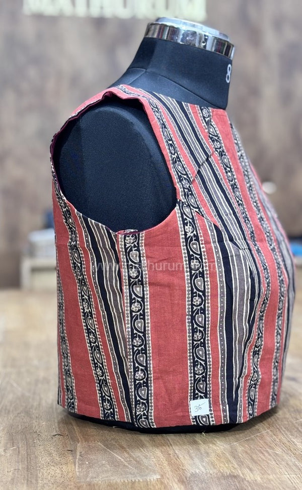 The Thari Edit- Rust Blouse (Attachable Sleeves)