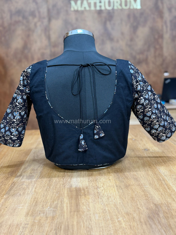 Anya - Black Blouse